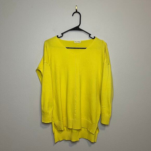 Aaron & Amber Sweaters - Aaron & Amber Yellow V-Neck Sweater‎ - S/M